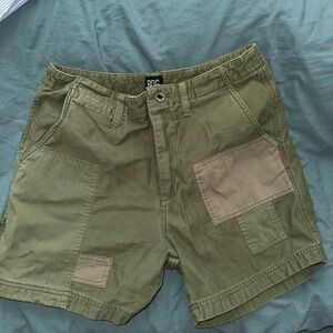 Men’s Green Cargo Shorts